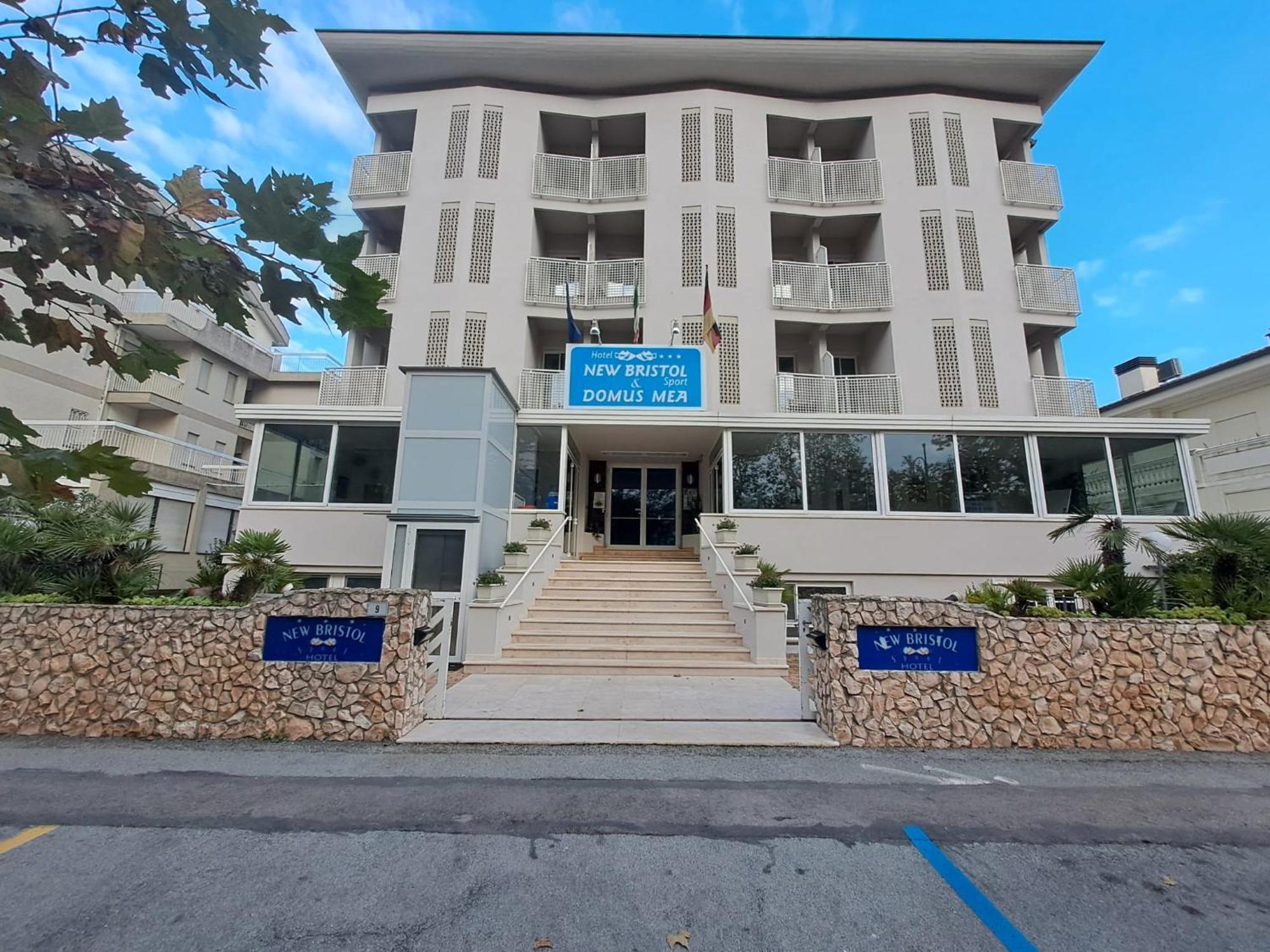 New Bristol Sport Hotel Cesenatico Ngoại thất bức ảnh