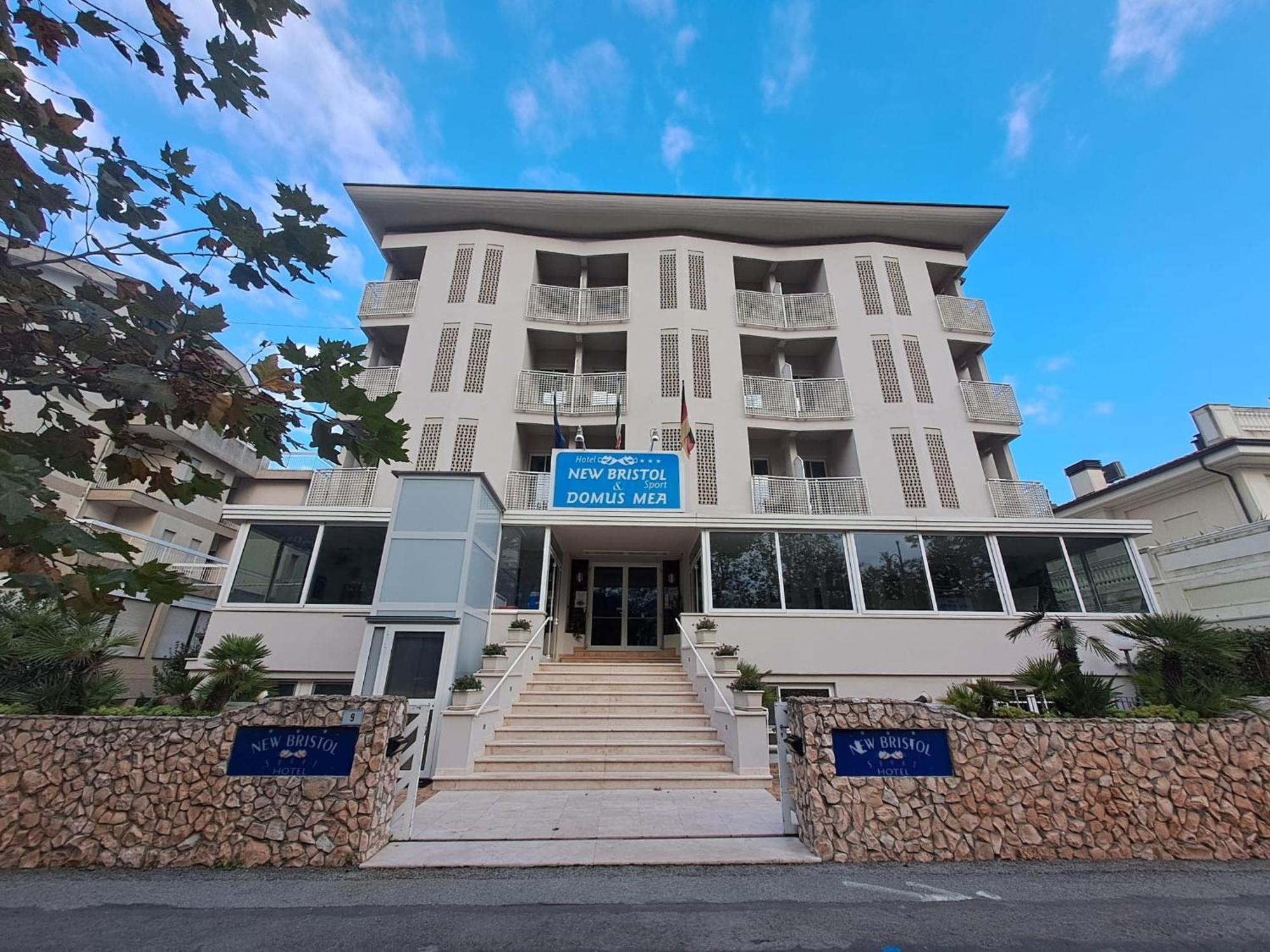 New Bristol Sport Hotel Cesenatico Ngoại thất bức ảnh